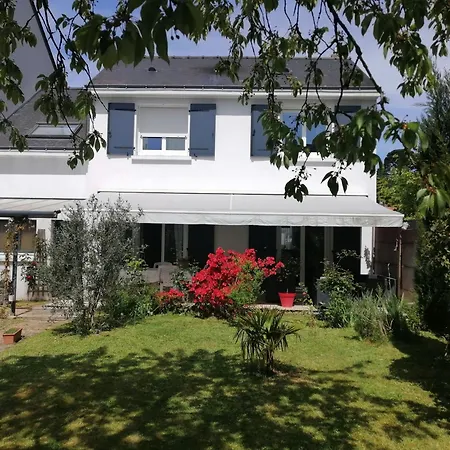 Chantilly Homestay *